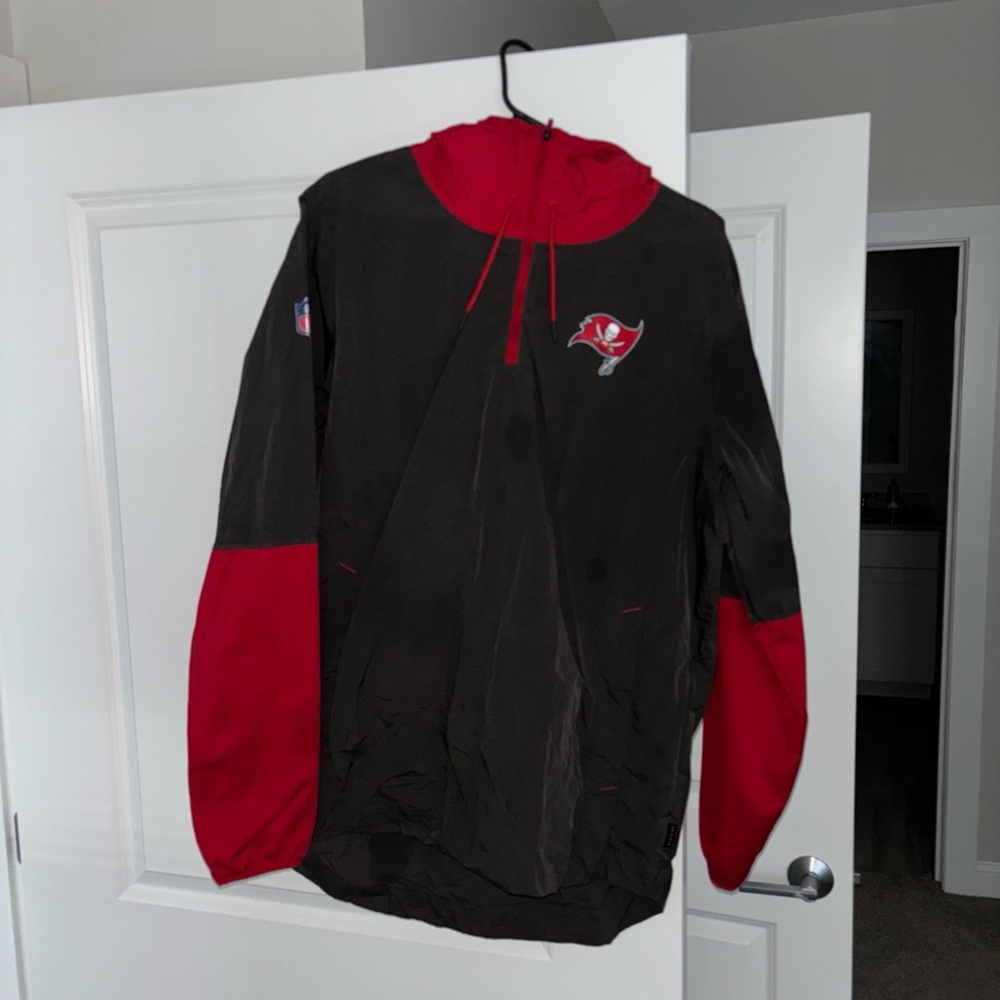 Tampa Bay Buccaneers Black and Red Hoodie